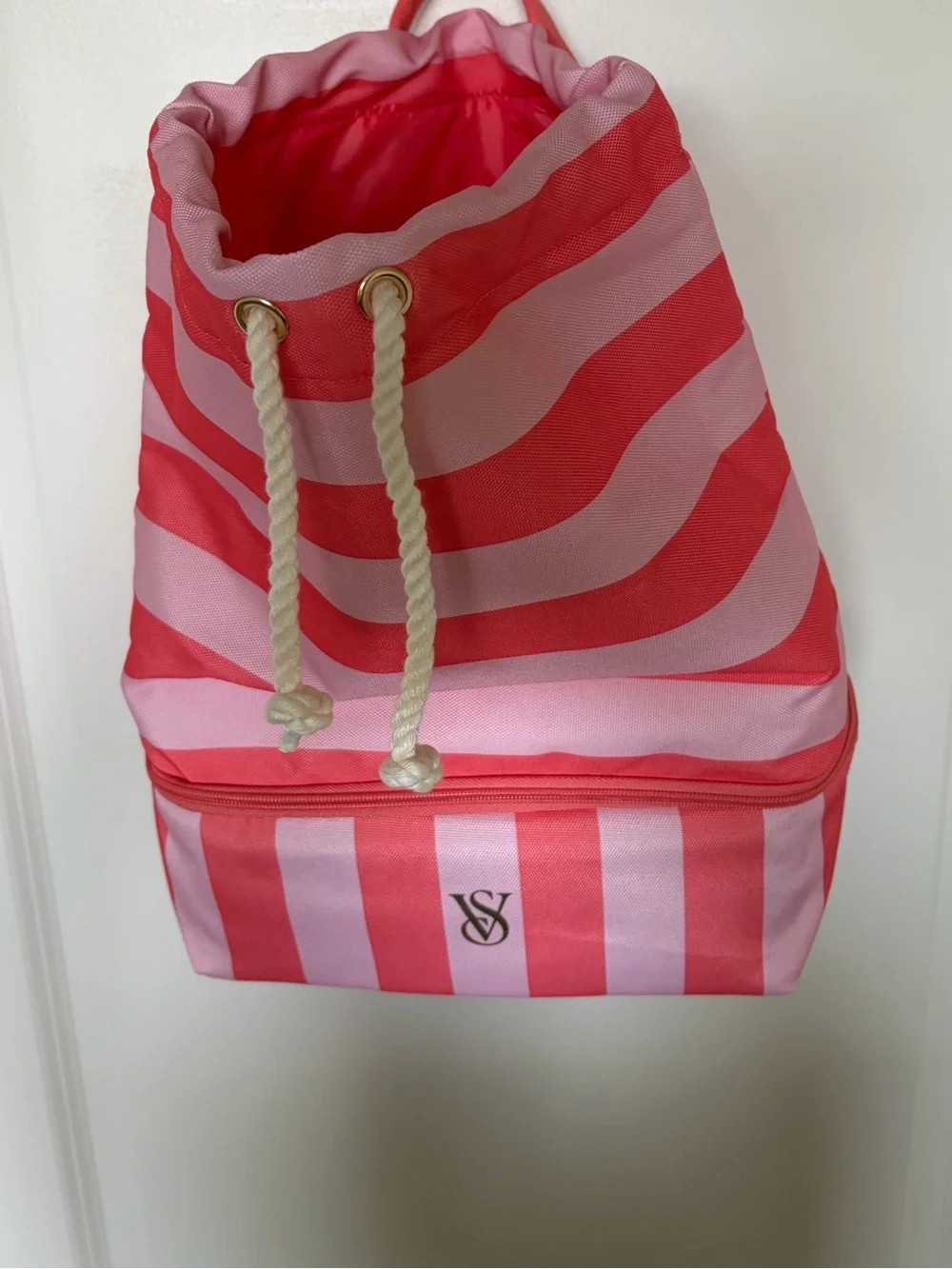 Victoria's Secret- Pink & Coral Striped Drawstring Beach Backpack - Picture 6 of 7